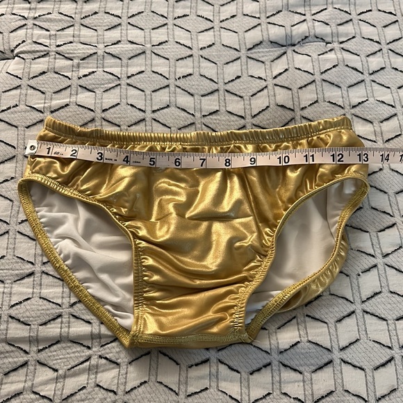 Chubbies - Picture 3 of 5